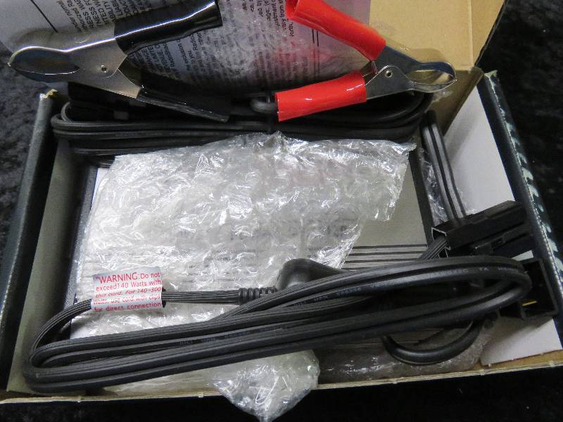 lot 75 image: Radio Shack 300 Watt Dual Outlet Power Invertor