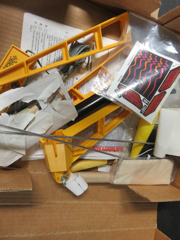 lot 81 image: Model Rocket Kit
