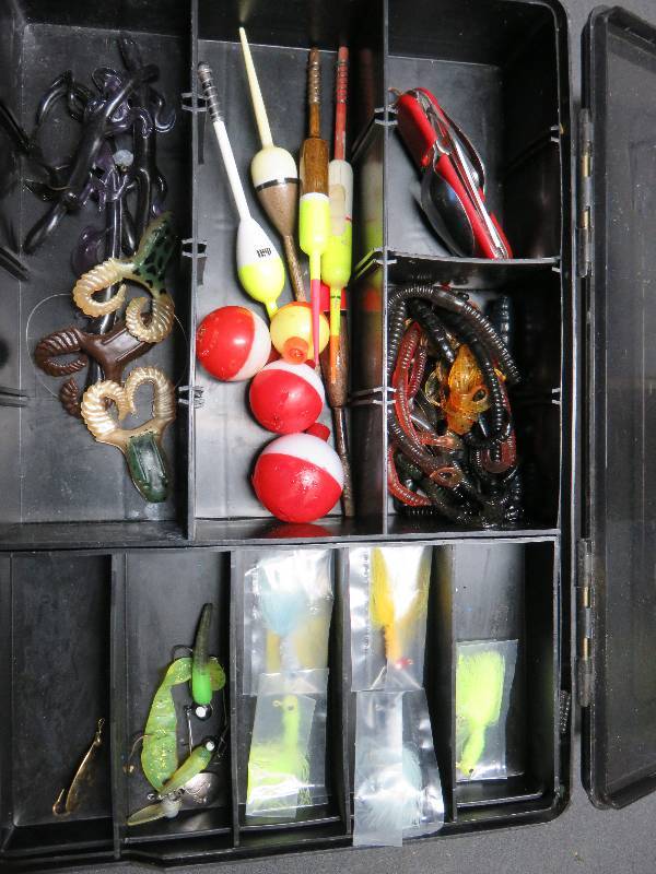 lot 89 image: Plano Phantom Tackle Box