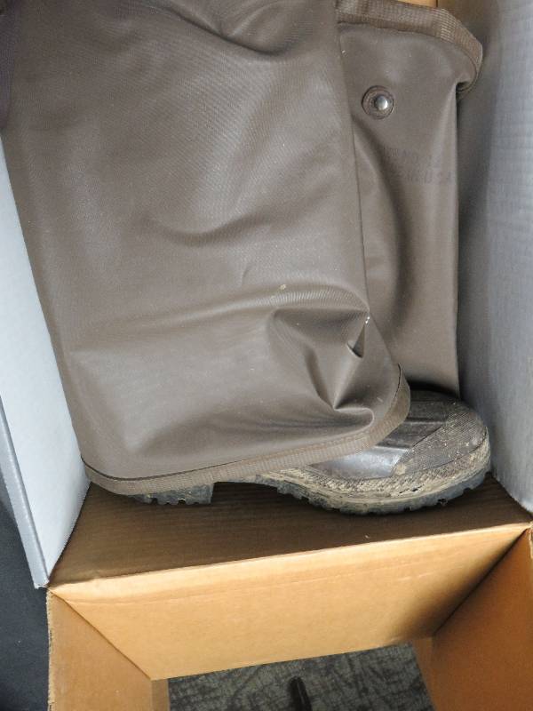 lot 91 image: Mens Size 11 Red Ball Adirondack Insulated Hip Waders
