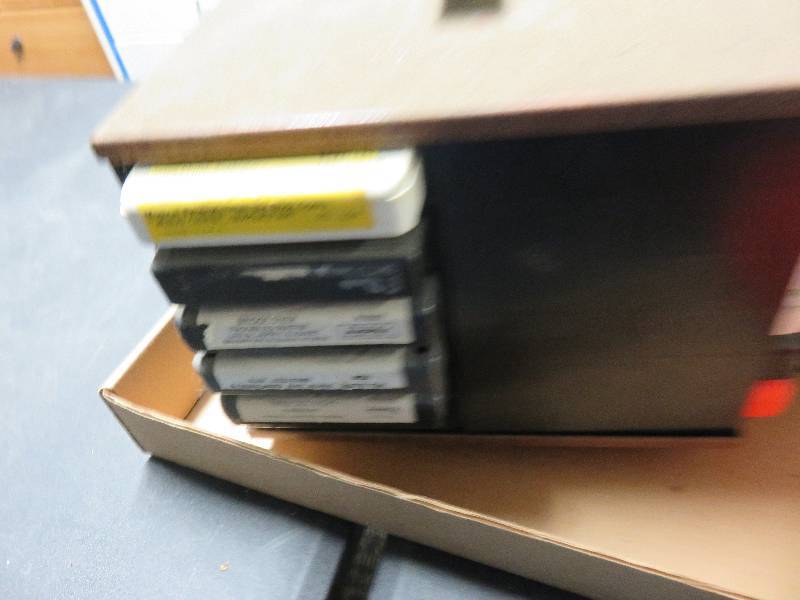 lot 100 image: Large Lot of 8 Track Tapes