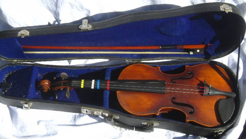 lot 651-COPY image: 12 Size Suzuki Violin with Case and Bow.