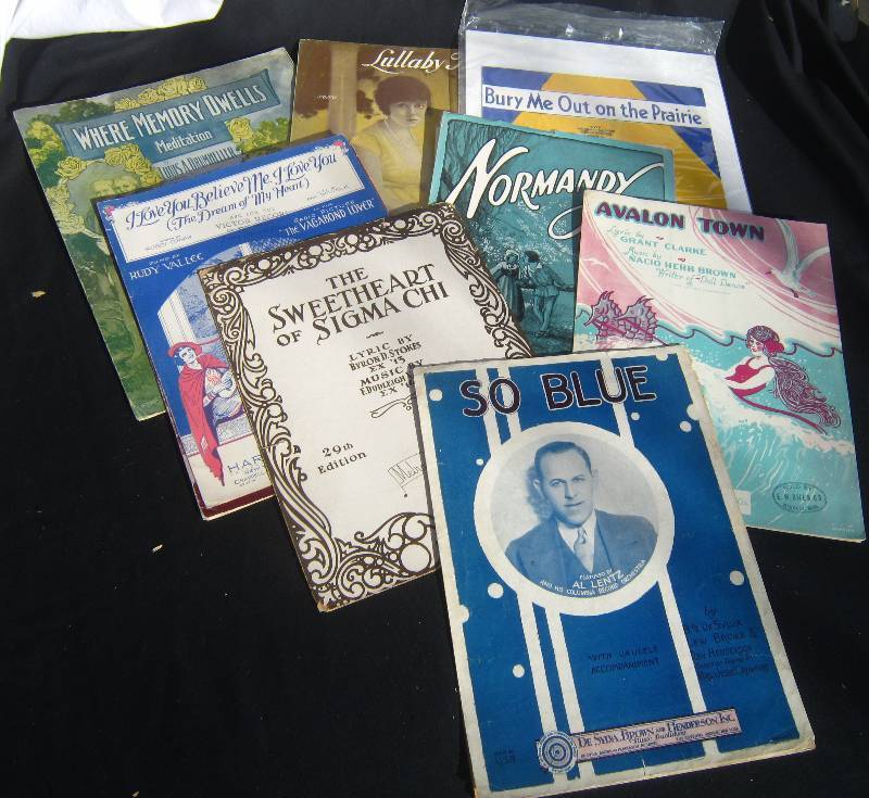 lot 716-COPY image: Lot of Sheet Music