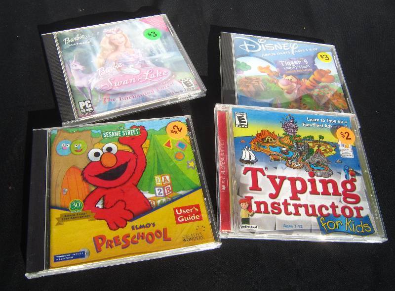 lot 740-COPY image: Lot of Computer Games.