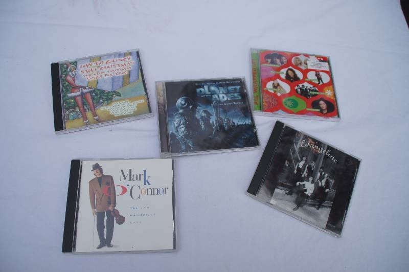 lot 766-COPY image: Lot of Cds
