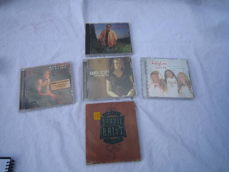 lot 794-COPY image: Lot of CDs