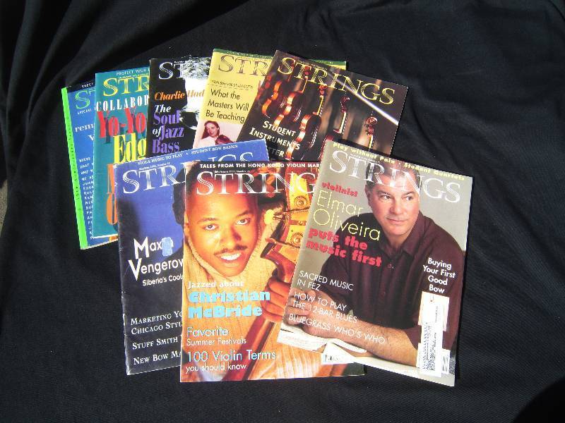 lot 826-COPY image: Lot of Strings Magazines