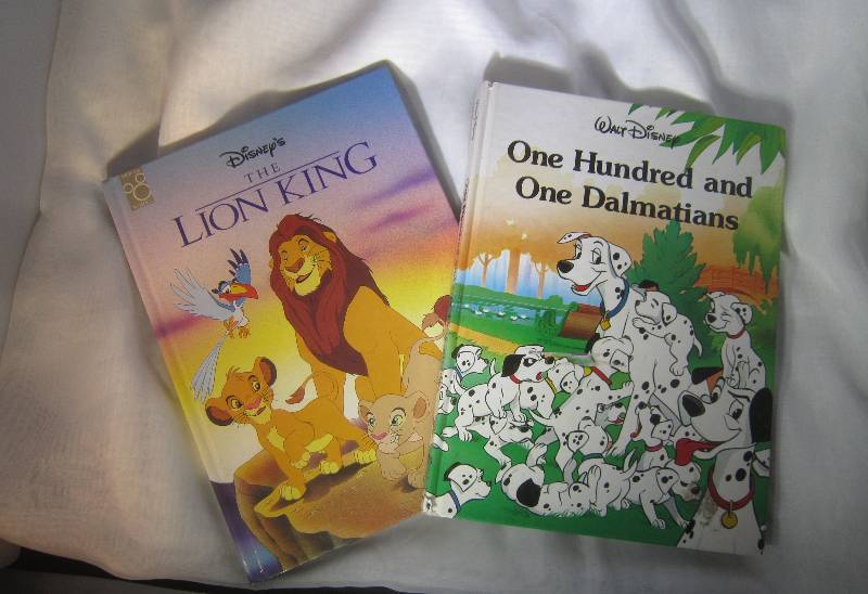 lot 872 image: 2 Disney Books - 101 Dalmatians & Lion King