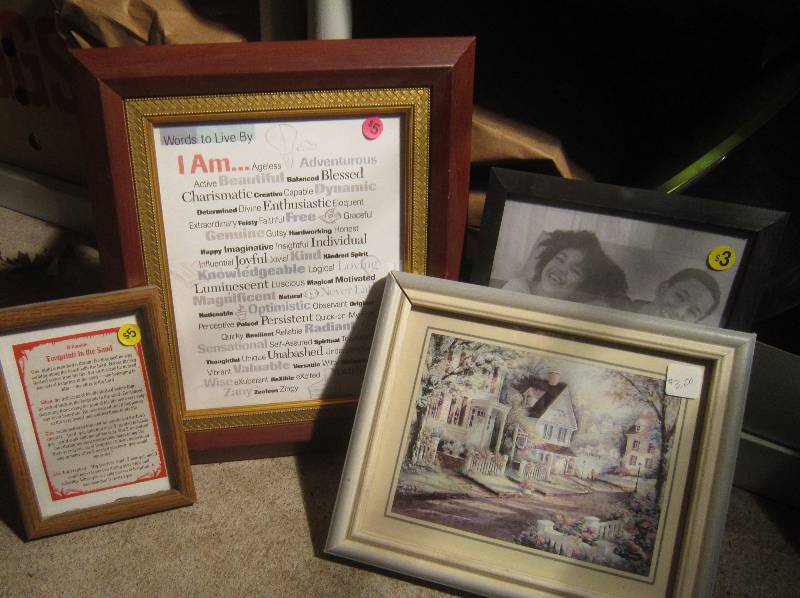 lot 886 image: 4 Pictures and Frames largest is 12 x 14 12