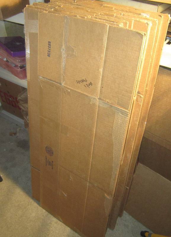 lot 908 image: 32 x 10 x 6 12 Boxes - Lot of 18