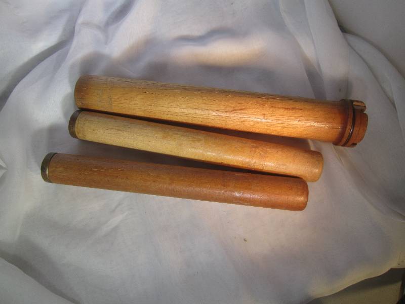 lot 928 image: 3 Antique Bobbins - 1 Bobbin 14 Tall & 2 Bobbins 12