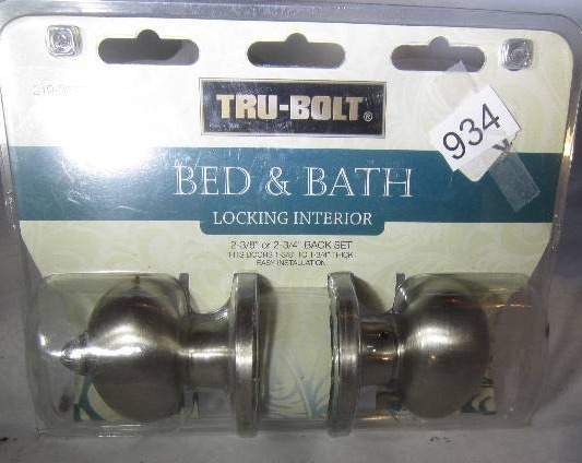 lot 934 image: NEW  Tru-Bolt Bath and Bath Door Handle