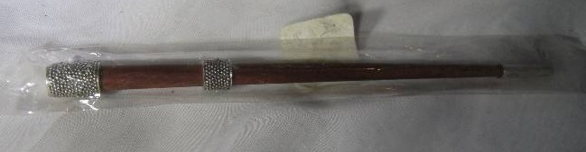 lot 953 image: Cigarette Holder