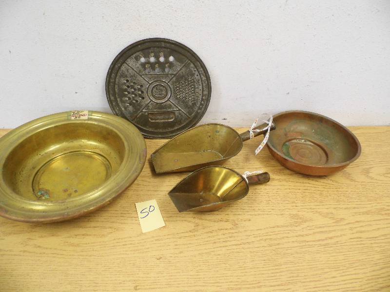 2 Scoops - Metal Bowls