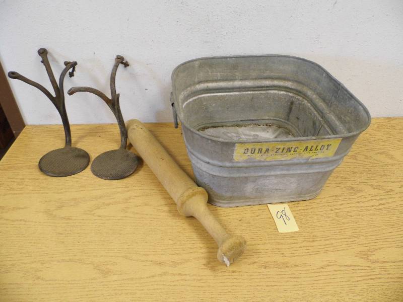 Washtub - Antique Buggy Steps