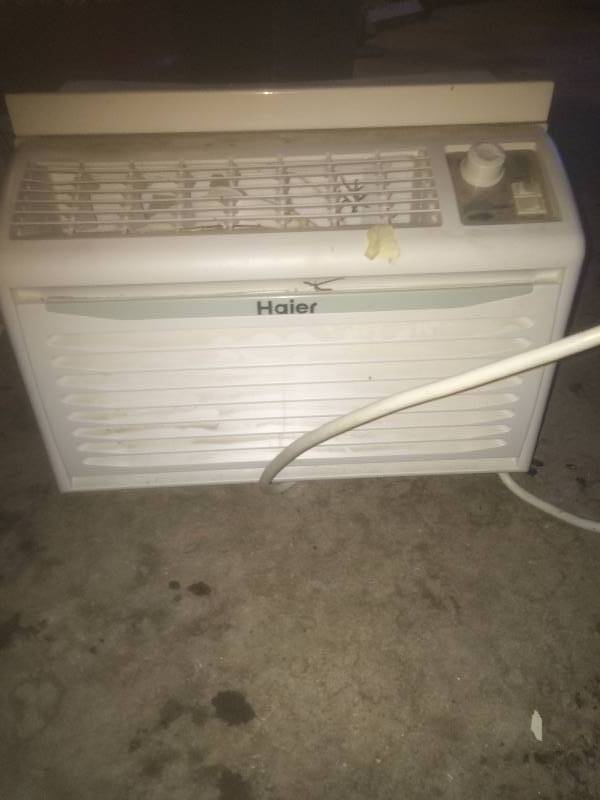 Window AC Unit
