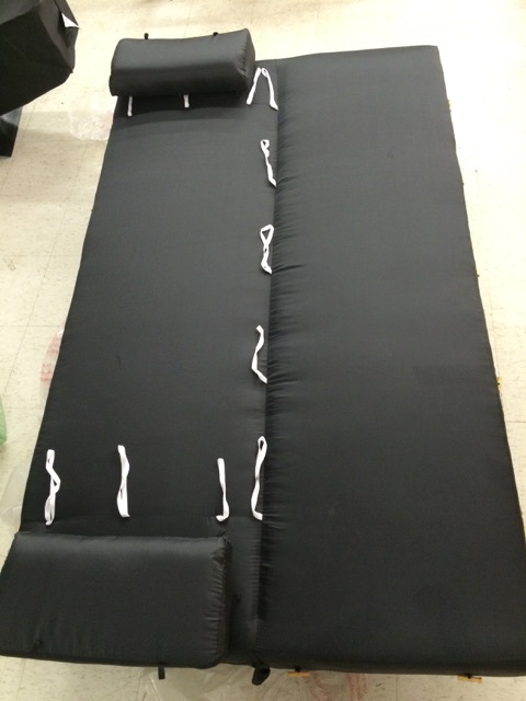 New click clak futon retail $199