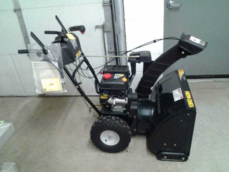 Yard-Man 208 cc Snowblower