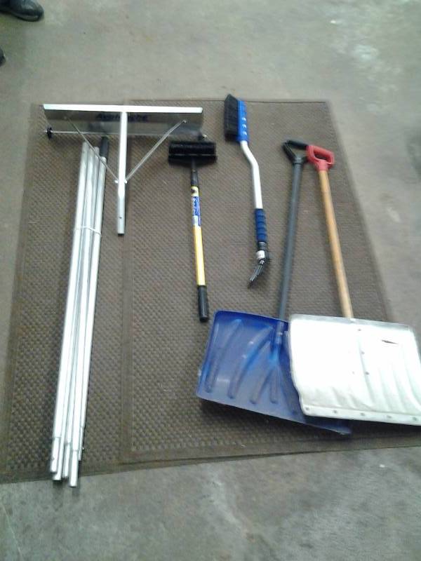 20 Foot Roof Rake, Snow Shovels & Snow Brushes