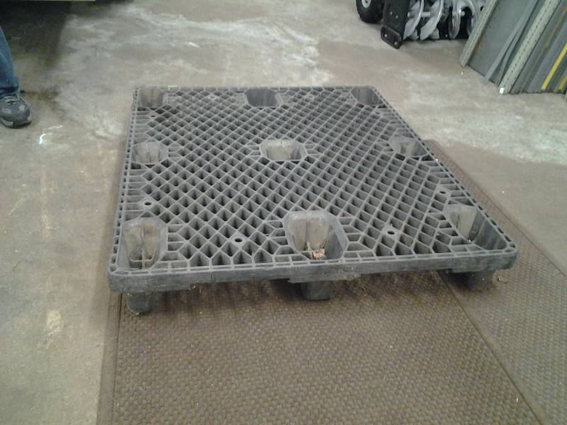 40x48 Plastic Pallet