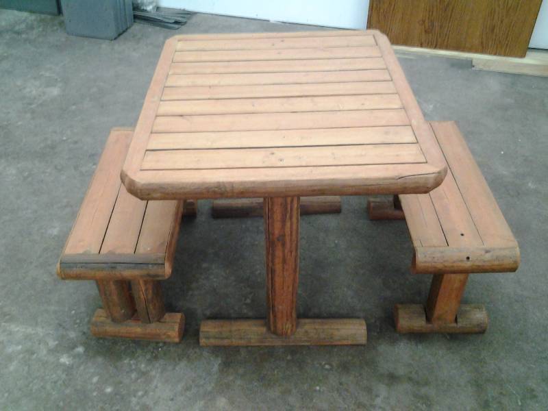 3-Piece Childs Picnic Table Set (Wood)
