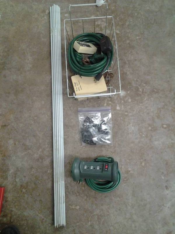 Outdoor Multi-Plug Stake, Fiberglass Fencing Posts, Misc
