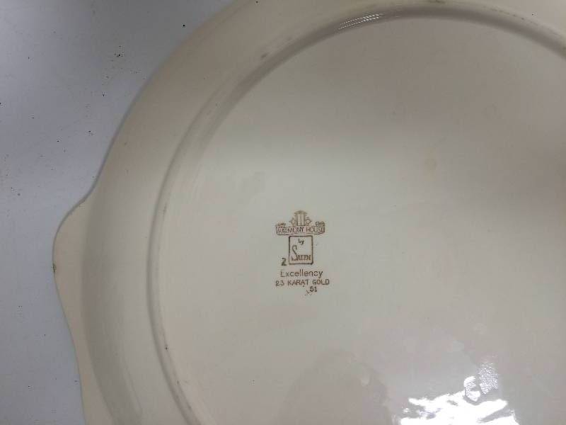 lot 2 image: Excellency 23 Karat Gold Serving Tray