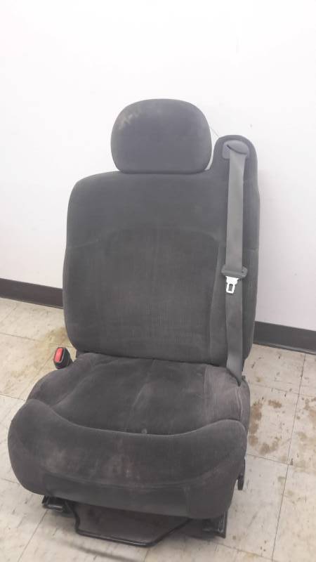 lot 2 image: Seat