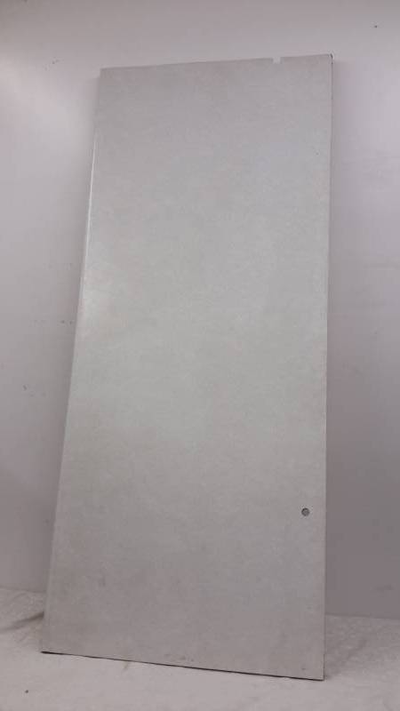 lot 45 image: Countertop