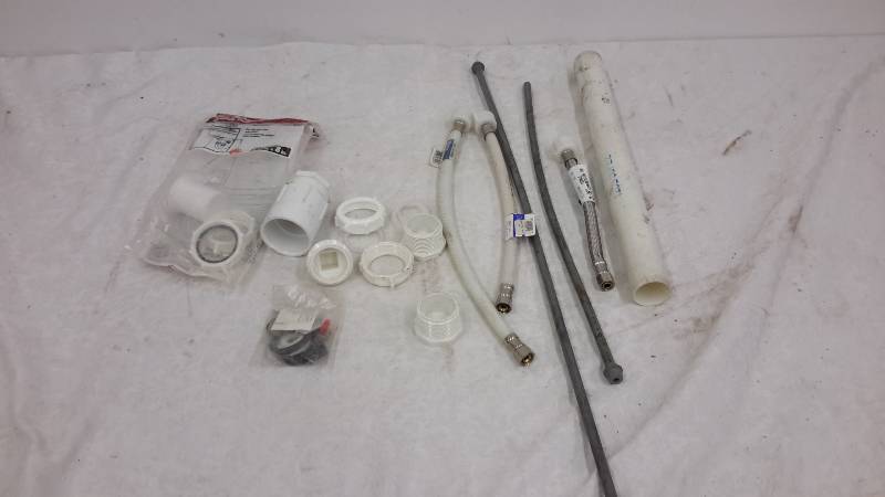 lot 63 image: Assortment