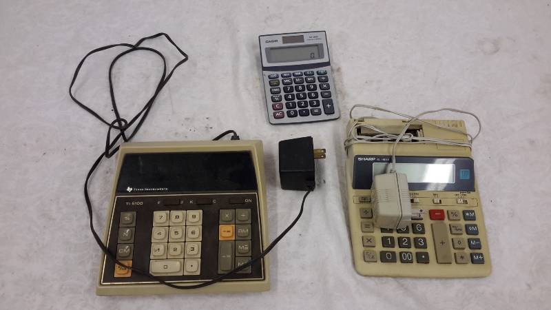 lot 75 image: Calculators