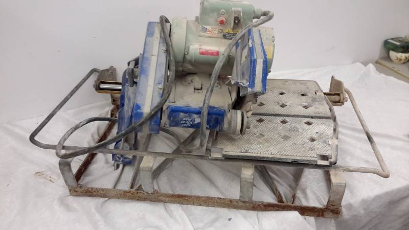 lot 31 image: Tile Saw