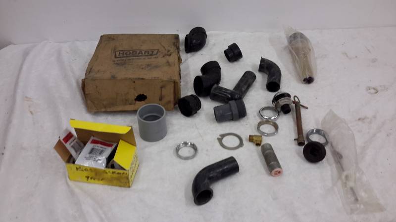 lot 53 image: Plumbing assortment