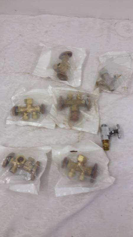 lot 61 image: Valves