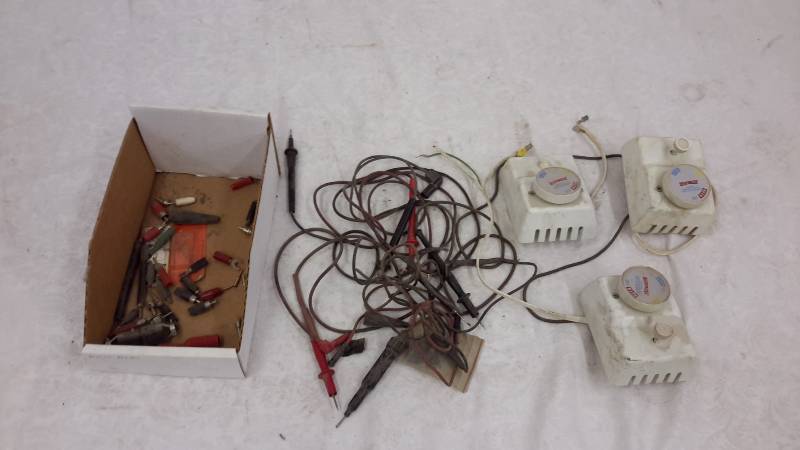 lot 77 image: Electrical
