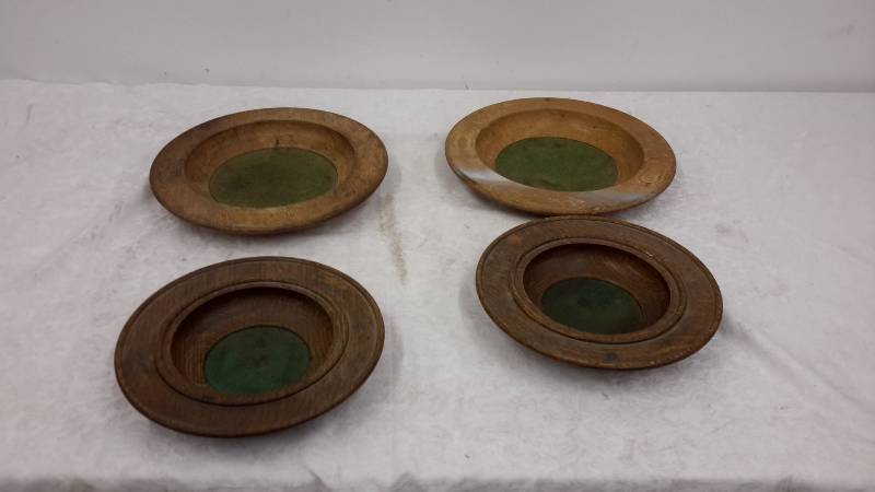 lot 100 image: Collection plates