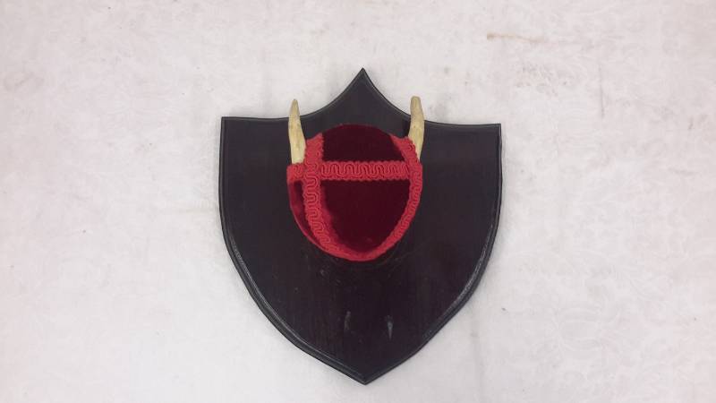 lot 115 image: Little devil