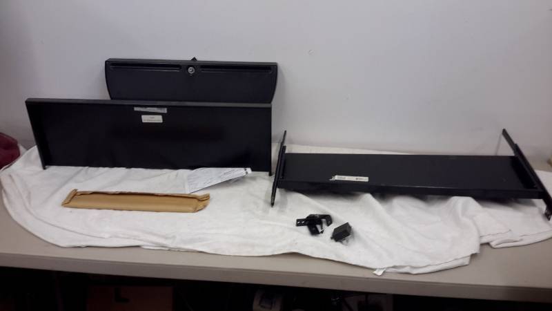 lot 136 image: Desk components