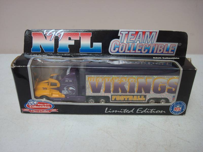 lot 6 image: 1990s Minnesota Vikings Die Cast Semi Truck, Some Wear To Box