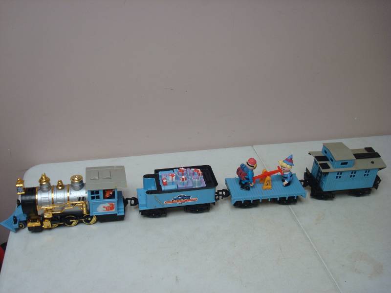 lot 14 image: Rudolph Reindeer Rednose Train, Missing Parts, Shows Wear