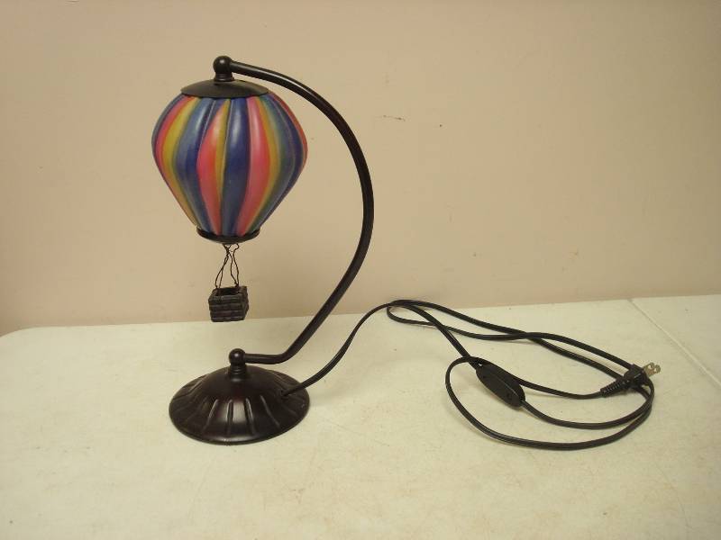 lot 34 image: Hot Air Balloon Glass And Metal Lamp, Works