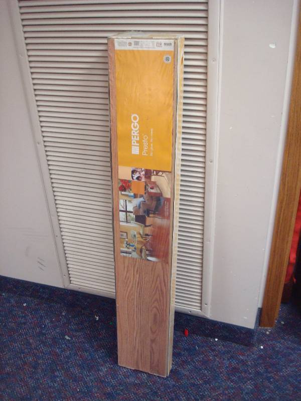 lot 42 image: Box Of Salem Oak Floor Laminate