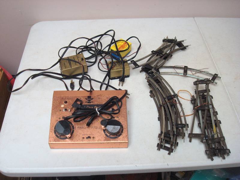 lot 49 image: Lot Of Some Train And Slot Car Items