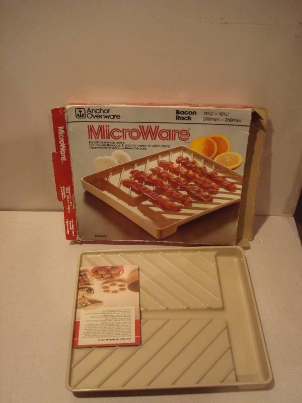 lot 69 image: Microware Microwave Bacon Cooking Tray, Unused
