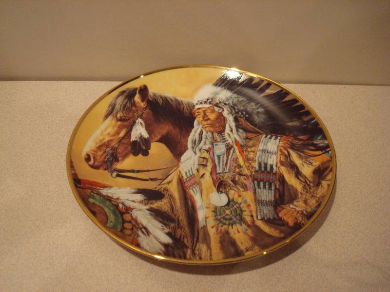 lot 77 image: Pride Of The Sioux Collector Plate