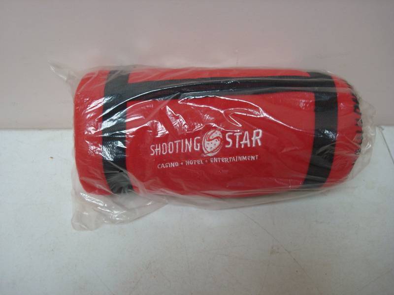 lot 89 image: Small Shooting Star Blanket
