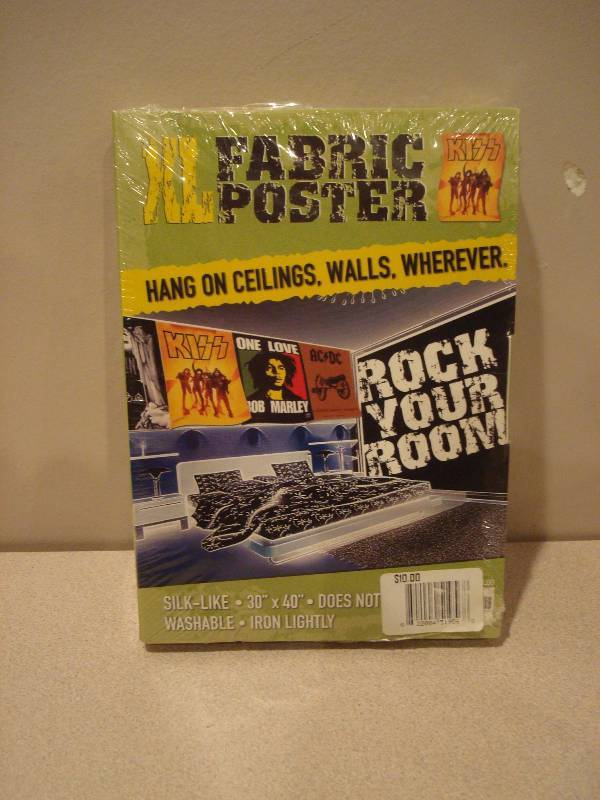 lot 94 image: New KISS Fabric Poster 30 x 40