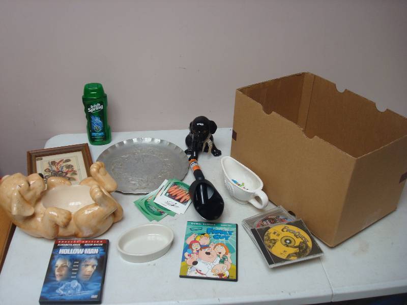 lot 108 image: Box With Mixed Items