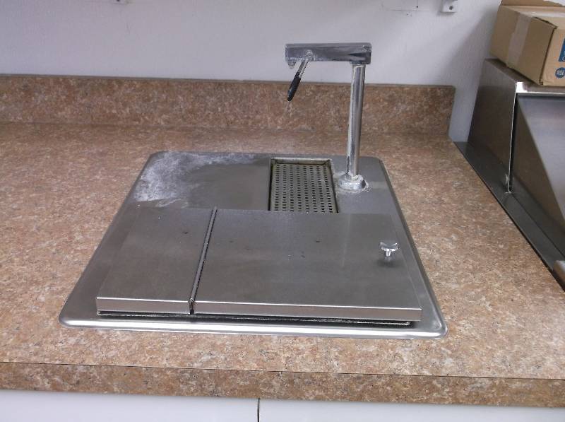 Counter And Cabenet