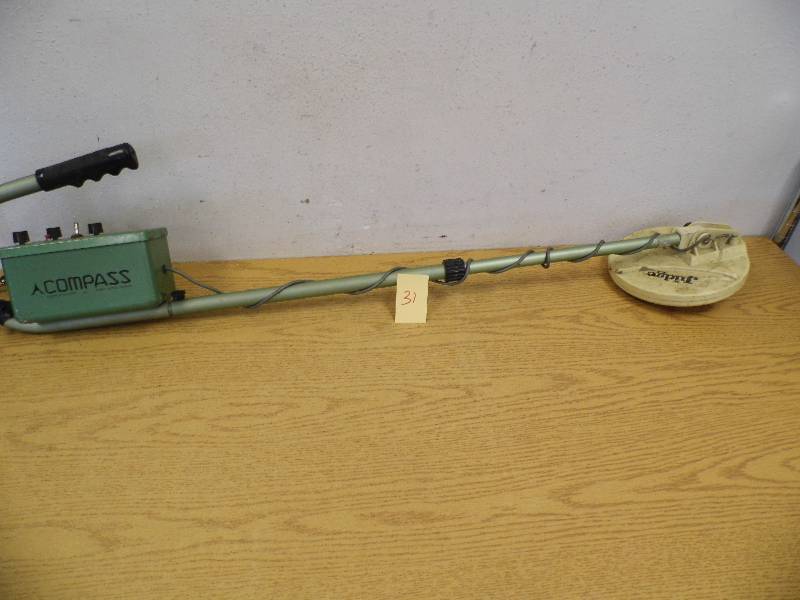 Compass Metal Detector